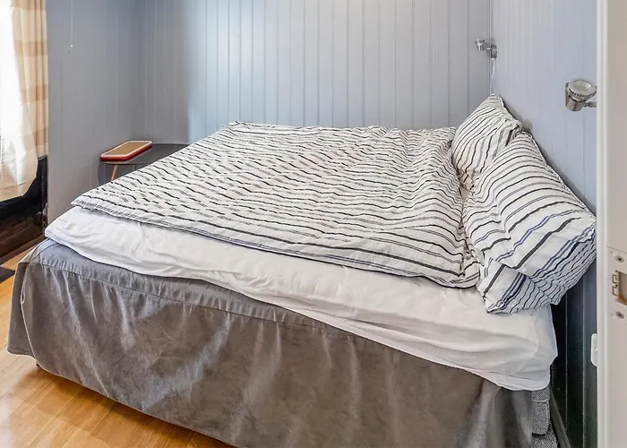 5 Bedroom Lovely In Olensvag Semesterbostad Vaka
