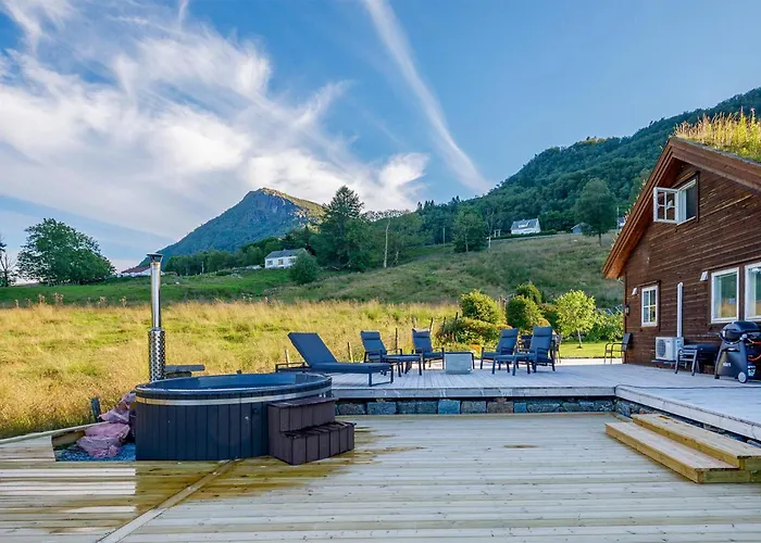 Ferienhaus 5 Bedroom Lovely In Olensvag *