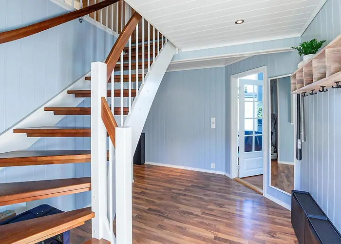 5 Bedroom Lovely In Olensvag * Vaka