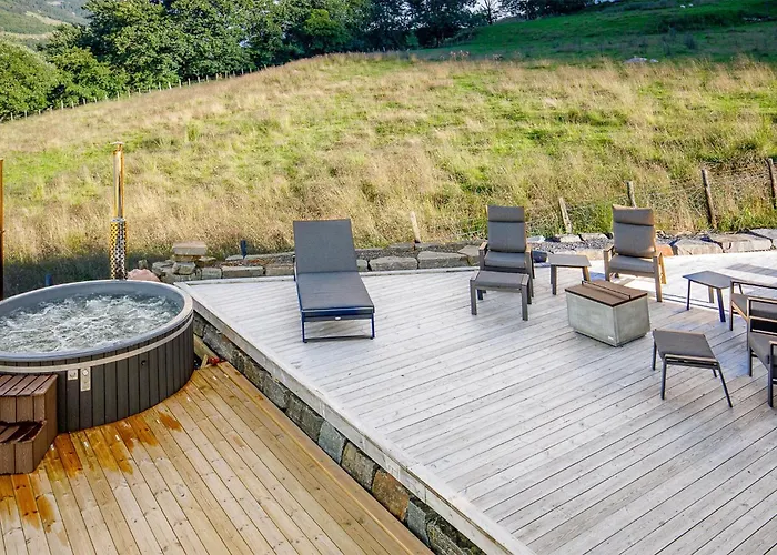 5 Bedroom Lovely In Olensvag