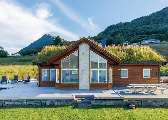 Ferienhaus 5 Bedroom Lovely In Olensvag *