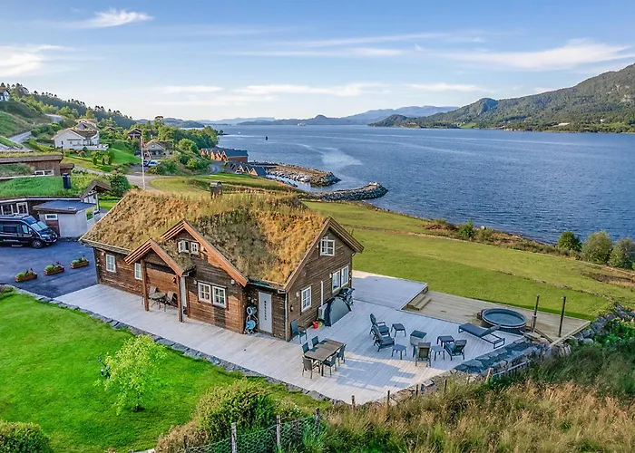 5 Bedroom Lovely In Olensvag Semesterbostad Vaka